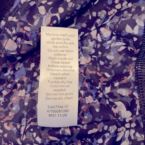 Athleta Rainier Printed Mesh Tight Size XS - Picture 12 of 12